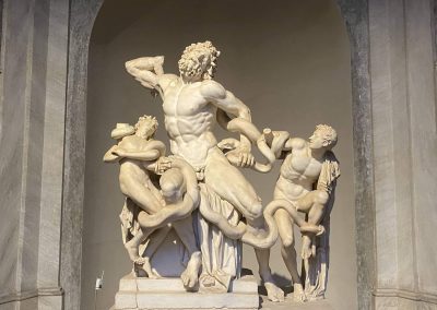 Laokoon-Gruppe in den Vatikanischen Museen in Rom, antike Skulptur mit Schlangen