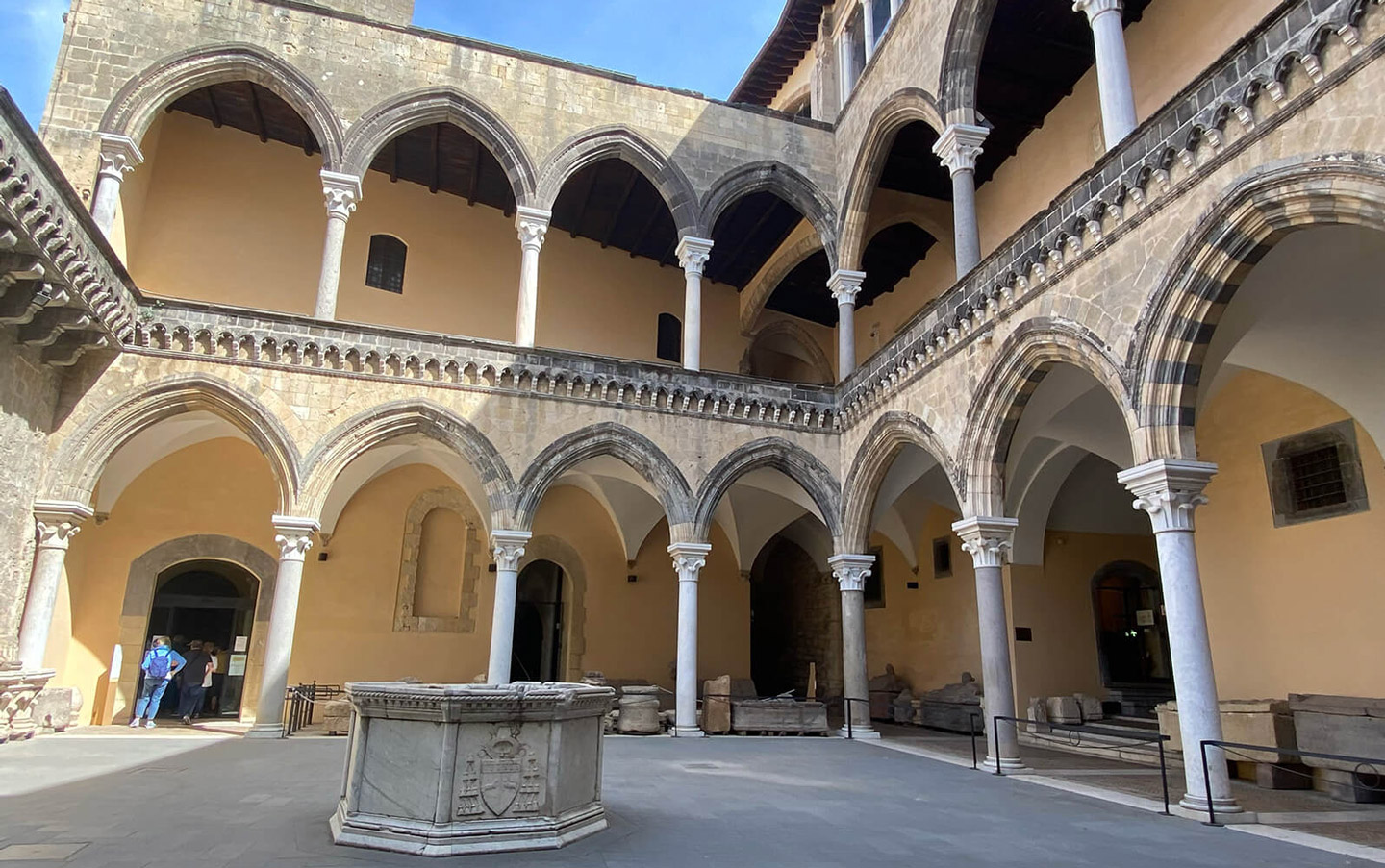 Etruskisches Nationalmuseum Tarquinia Palazzo Vitelleschi historisches Gebaeude