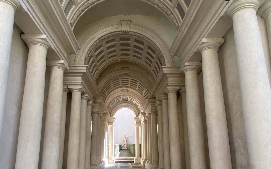 Das verborgene Rom entdecken: Ein Spaziergang durch stille Schönheiten